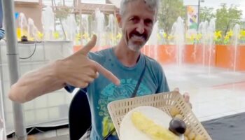 Иностранные конкуренты доминируют на фестивале фруктов в Чантабури, когда австралийка одержала победу