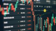 Китай оштрафовал Futu и Tiger Brokers за незаконную трансграничную торговлю
