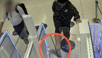 Китайский пассажир задержан после повреждения иммиграционных ворот в аэропорту Суварнабхуми