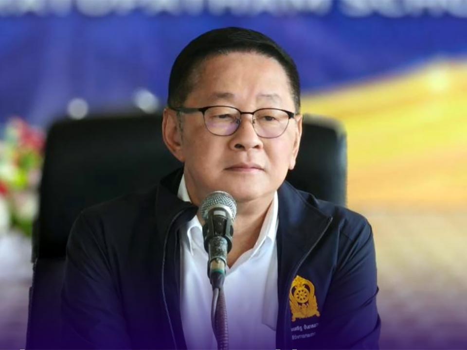 Министр образования инспектирует школы в Каласине, продвигает повестку по переполненности и реформам