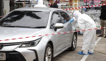 Мужчина сдался с телом партнёра в машине