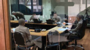 Обвиняемый военно-морской офицер сдает отчет