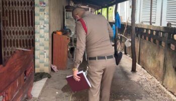 Тайский мужчина убивает 12-летнюю падчерицу и attacks жена ножом