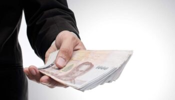 Фетелец на Пхукете потерял 58 000 бат в денежном мошенничестве, связанного с показом иностранцам.
