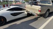 McLaren 570S зажат под грузовиком в аварии в Сай Маи