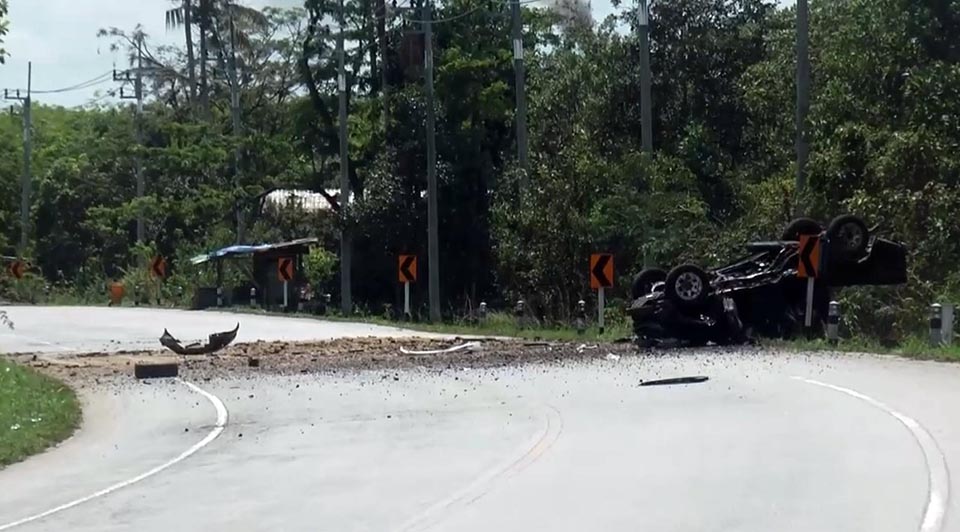 roadside bomb in Narathiwat убивает тайского рейнджера и ранит четверых