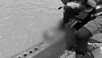 19-летняя девушка покончила с собой после шантажа со стороны бывшего парня.