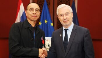 Апичатпонг получает орден Почетного легиона Франции