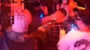 Полицейский аудитор ударил ди-джея за задержку с запрашиваемой песней на день рождения