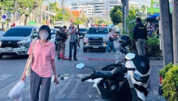 Рабочие у мусорных контейнеров в Бангкоке сообщили в полицию после того, как нашли активную гранату