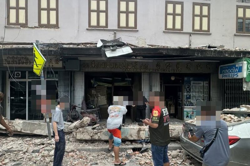 Человек погиб, когда бетонный балкон обрушился в Бангкоке