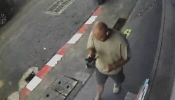 2 россиянина задержаны с более чем 5,4 миллиона бат из мошеннических счетов