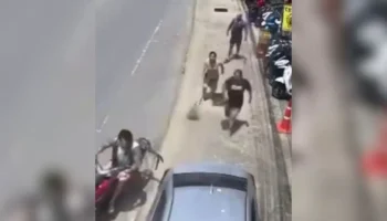 Австралийский мужчина сбегает после нападения на другого иностранца в Пхукете
