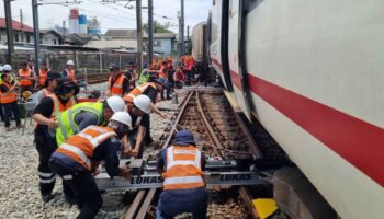 Аэропортная железнодорожная связь возобновляет полное обслуживание