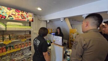 Владелец китайского магазина украл 30 миллионов бат, списывая кредитные карты соотечественников.