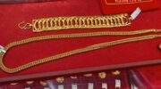 Женатый тайский мужчина теряет золотую ожерелье стоимостью 400,000 бат от женщины, которую он встретил в TikTok