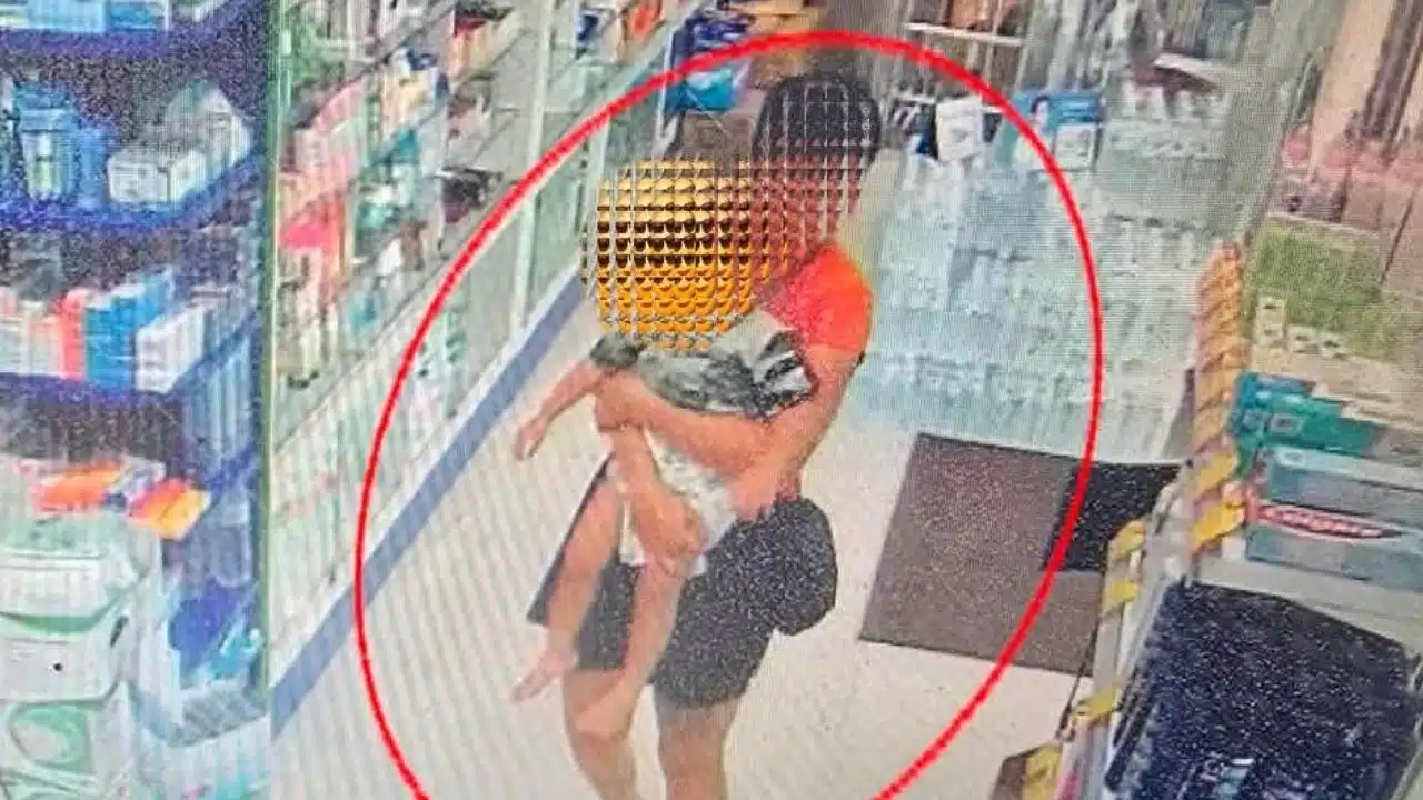 Китайскую женщину обвиняют в многократном нарушении общественного порядка в Пае
