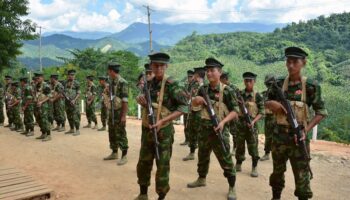 Посланник АСЕАН встречается сrebels группами Мьянмы в Таиланде