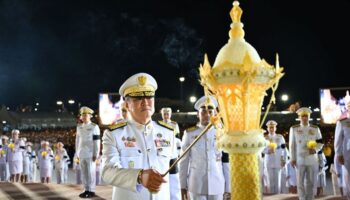 Премьер-министр Анутин посетит Индонезию на следующей неделе.