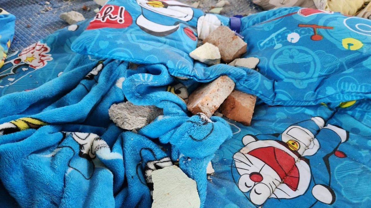 Автомобиль врезается в детский центр в Канчанбури, ранив 16 человек (видео)